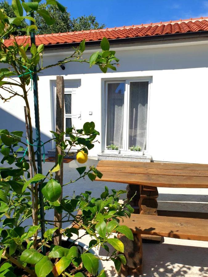 Ferienwohnung La Vie Krk Krk Town Exterior foto